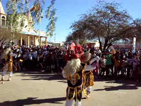 la tirana 2010 " diablada del goyo " - YouTube