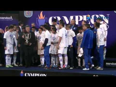 Los festejos de Vélez Supercampeón