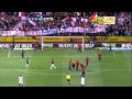 Insolite: Les fans de Seville balancent des balles de tennis sur le terrain pour perturber le match