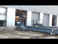189 049 Siemens ES65F4 DB wordt bij Shunter Waalhaven naar binnen geduwd, 23 10 2012
