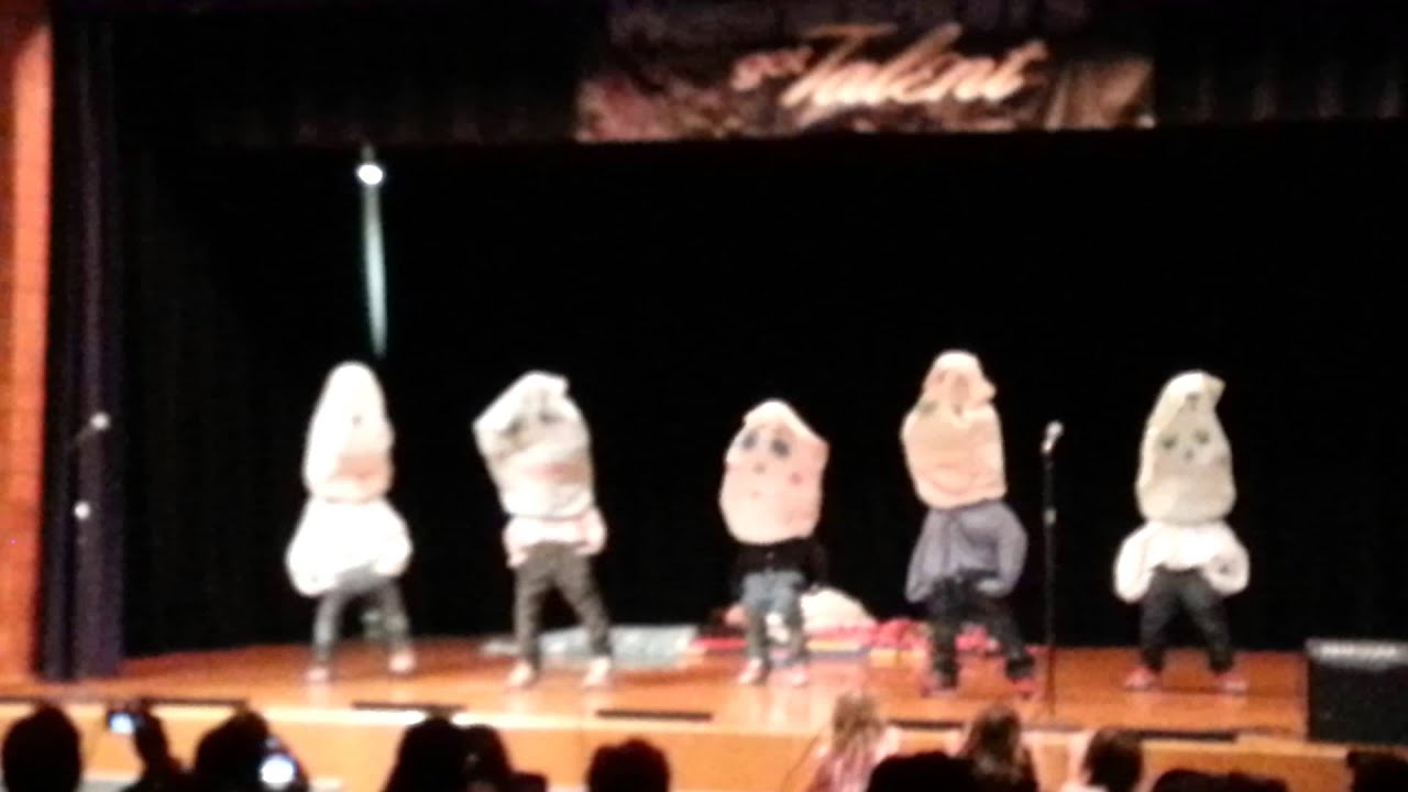 Pillow people, martinez, paxton, talent show! - YouTube