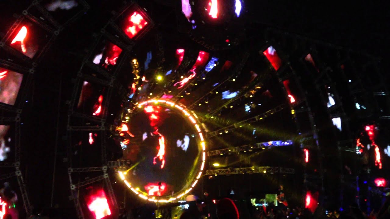 deadmau5 avaritia ultra 2014 deadmau5 quot avaritia quot main stage day 2 deadmau5 avaritia ultra 2014 deadmau5 quot avaritia quot main stage day 2