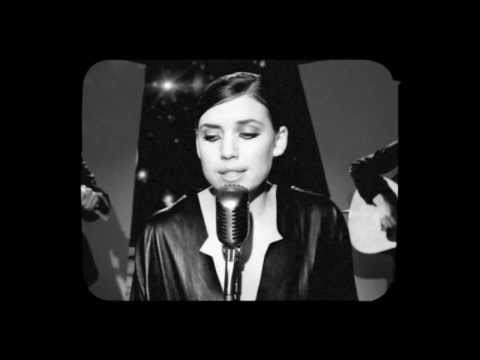 Lykke Li - 'Sadness Is a Blessing' (Live on the Moon)