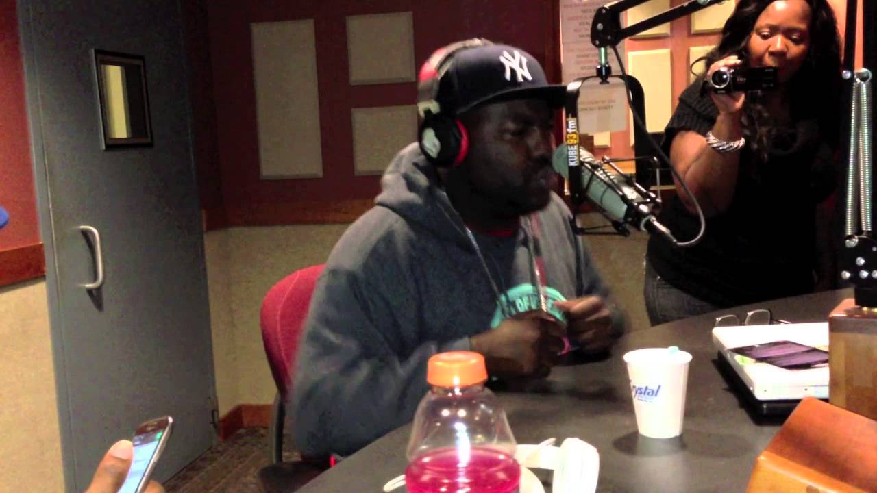 Mistah FAB freestyles on KUBE 93's Sunday Night Sound (Video)