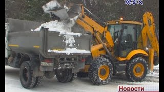 Убирать снег с искитимских улиц начали в 5 часов утра