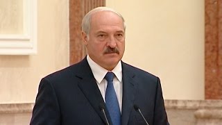 Лукашенко: на танках в Беларусь никто не полезет, но давление в преддверии 2015 года усилится
