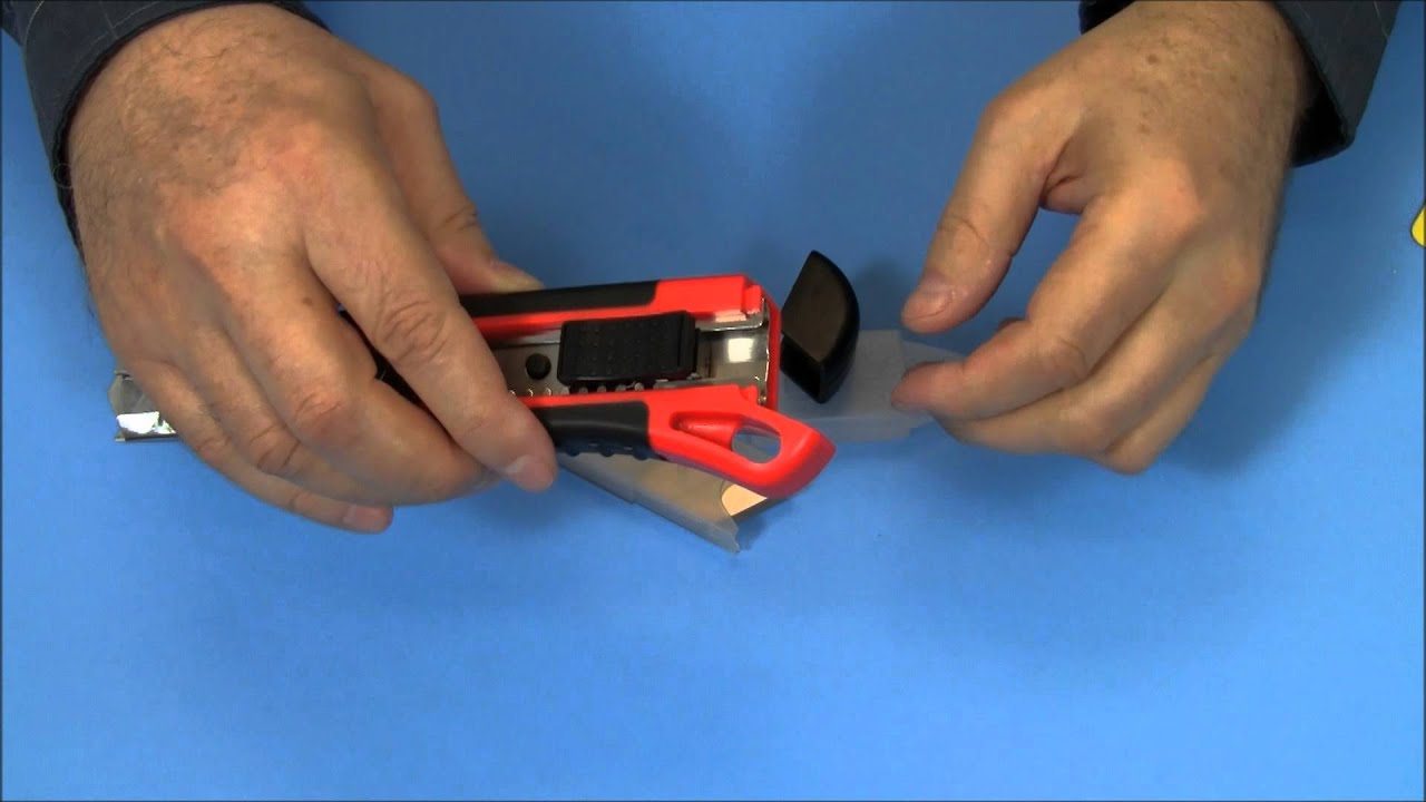 change blade in staples brand paper slicer