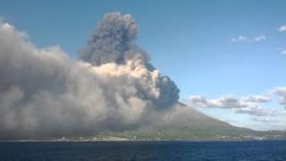 Sakurajima volcano eruption 桜島で爆発的噴火 噴煙５０００ｍに - Part 3