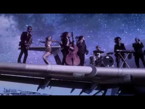 Haley Reinhart - Show Me Your Moves