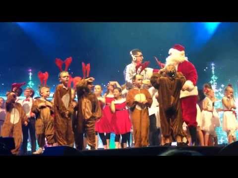 ảnh trong video Hillsong Christmas Carols Spectacular 2013 ~ Sydney