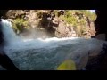 Canoista recuperato appena prima di una cascata di 18 mt.