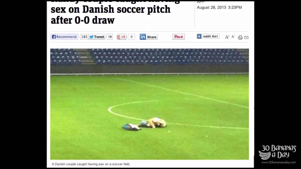 busted sex in stadium fakes amanda bynes nakead