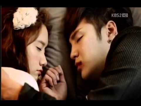 Love Rain - Jang Geun Suk & Yoona One Bed Scene