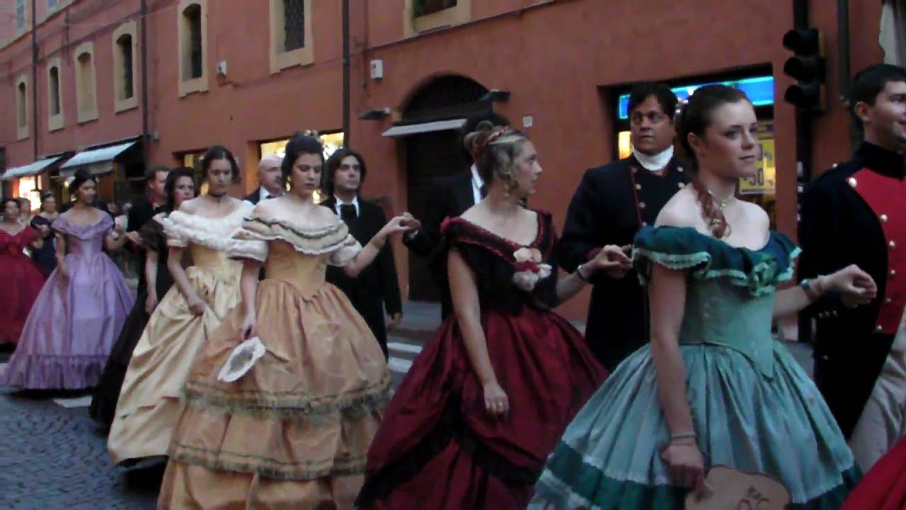 Vestidos De La Epoca Colonial Vestidos De La Epoca Colonial