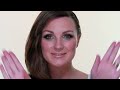 BLAKE LIVELY NEUTRAL/GOLD SMOKEY MAKEUP