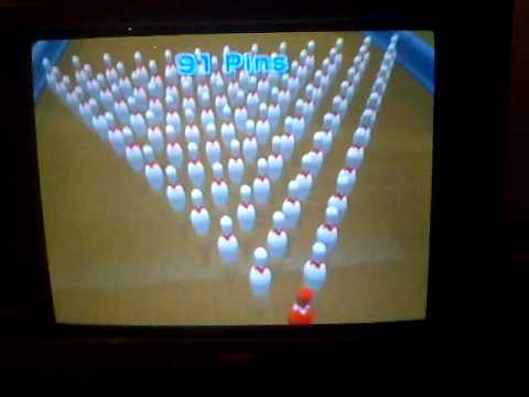 Wii sports bowling cheat 91 pins x2 778 pins - YouTube