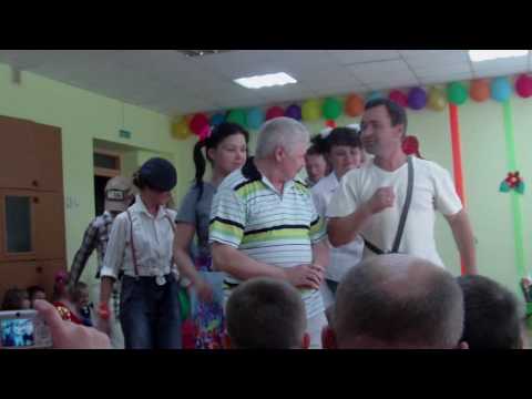 Подарок выпускникам от родителей сценка 184 Подарок выпускникам от родителей сценка 88