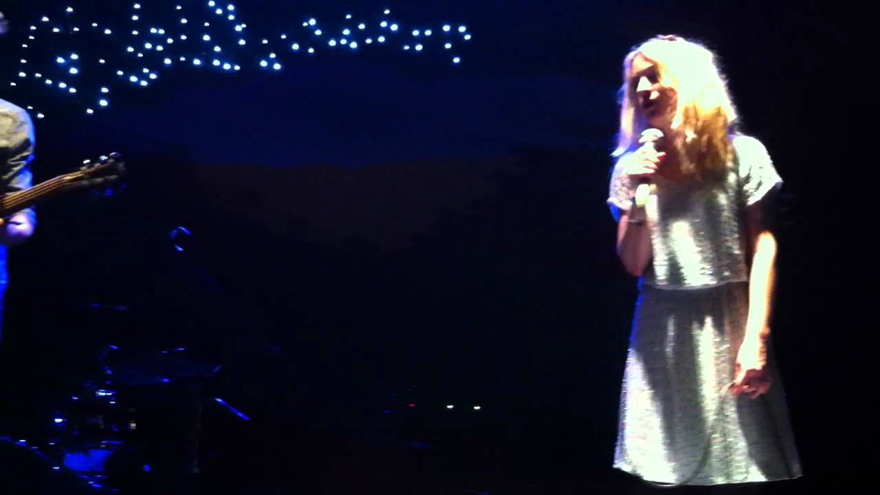 Kate Miller-Heidke - Live At The Hi-Fi Kate Miller-Heidke - Live At The Hi-Fi