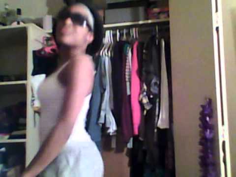 dancing 2 hot wuk by mr vegas {{music kinda low tho}} - YouTube