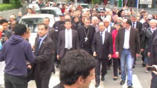 Visite de François Hollande à Lourdes le 20 juin 2013 : marche du pont Saint-Michel au pont Vieux