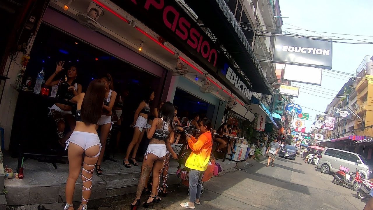 Pattaya beach road free porn pictures