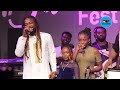 samini close to tears as his daughters