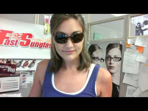 frau mit ray ban sonnenbrille bei youtube frau mit ray ban sonnenbrille bei youtube