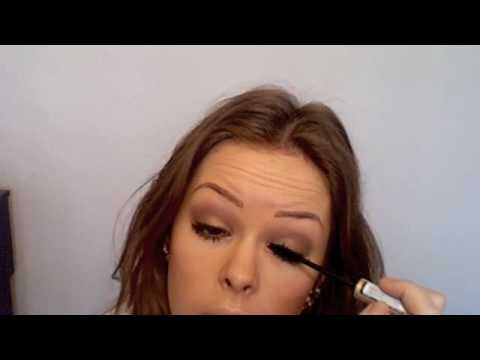 (Victoria#39;s Secret Model) victoria secret models makeup. (Victoria#39;s Secret Model)