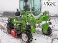 Reportage sur le tracteur enjambeur électrique T4E par le magazine La Vigne