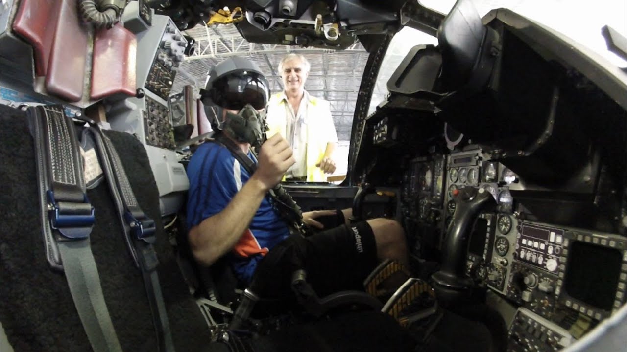 f 111 cockpit