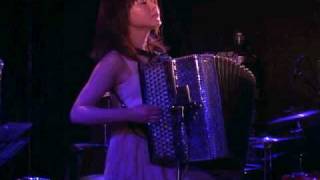 Accordion Live かとうかなこ(kanako kato)アコーディオン/朧月夜(Japanese trad)