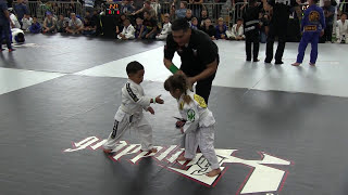 Grappling X 11/17/2013 Zayne Vs Reya