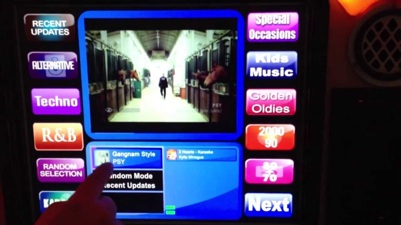 Jukebox / Karaoke software at wowparty.com.au - YouTube