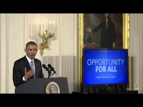 President Obama signed an executive order aimed at protecting federal contractors and federal government workers from discrimination on the basis of sexual orientation and gender identity. 

For more: http://lat.ms/1yRqzb2

SUBSCRIBE FOR MORE VIDEOS AND NEWS
http://www.youtube.com/subscription_center?add_user=losangelestimes

LET\'S CONNECT:
Google+ ► https://plus.google.com/+latimes
Facebook ► https://www.facebook.com/latimes
Twitter ► https://twitter.com/LATimes
L.A. Times ► http://www.latimes.com/