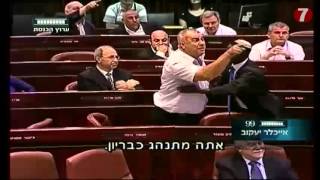 MK Feiglin Evicts Arab MKs from Plenum