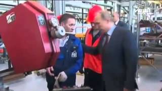 Video: Putin tours S-300 missiles factory