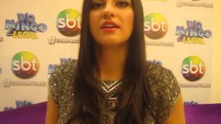 Maite Perroni erra ao falar Mia Irônica