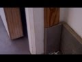 Poser des plinthes avec des carreaux de carrelage