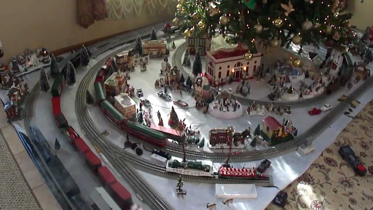 Lionel trains 2011 Christmas 5 track layout - YouTube