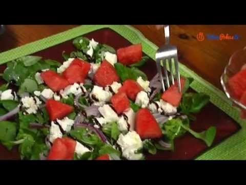 Jak zrobić sałatkę z roszponki z arbuzem