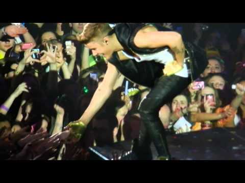 Justin Bieber - Out of Town Girl - Belgium (HD)