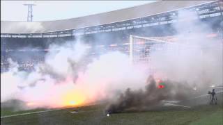 Ajax-supporters leggen finale met vuurwerk lam