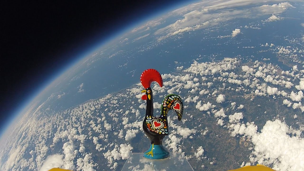 Galo de Barcelos foi ao Espaço ("Rooster of Barcelos" in Space) YouTube Artesanato Sergipano ~ Galo de Barcelos foi ao Espaço ("Rooster of Barcelos" in Space) YouTube