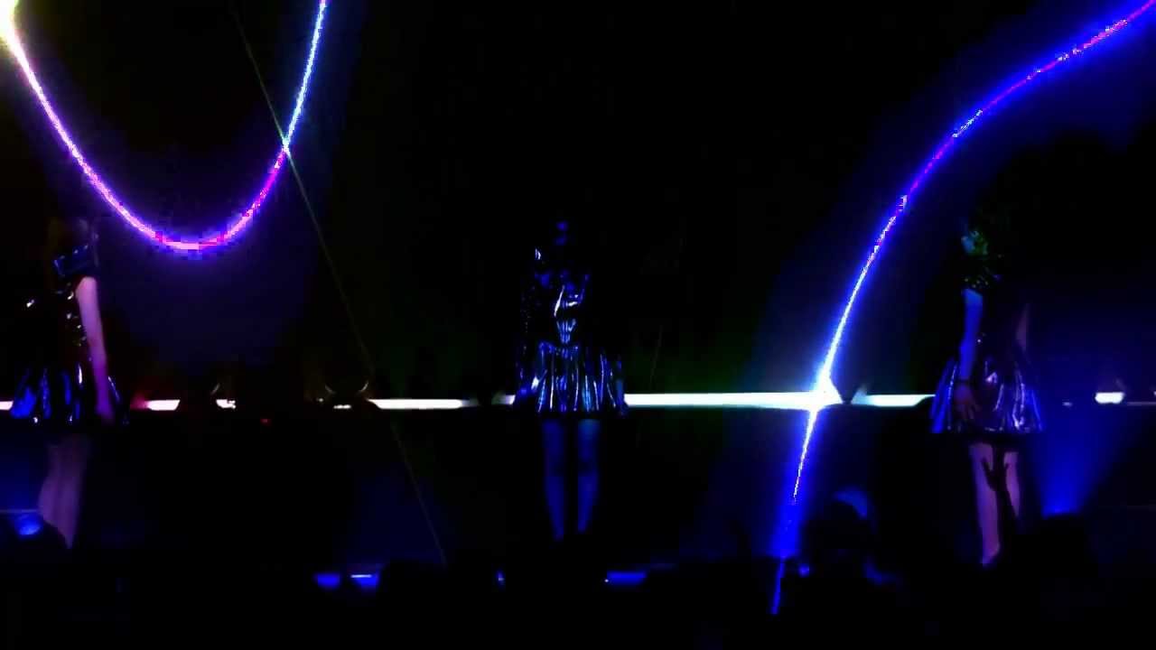 GLITTER】Perfume x Zedd【Follow You Down】 - YouTube