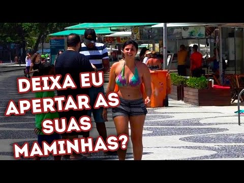 Trollando mulheres na beira da praia Trollando mulheres na beira da praia
