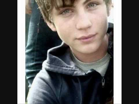 Dating logan lerman