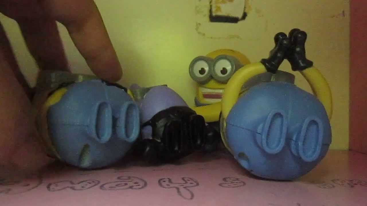 minion toys at mcdonalds 2015