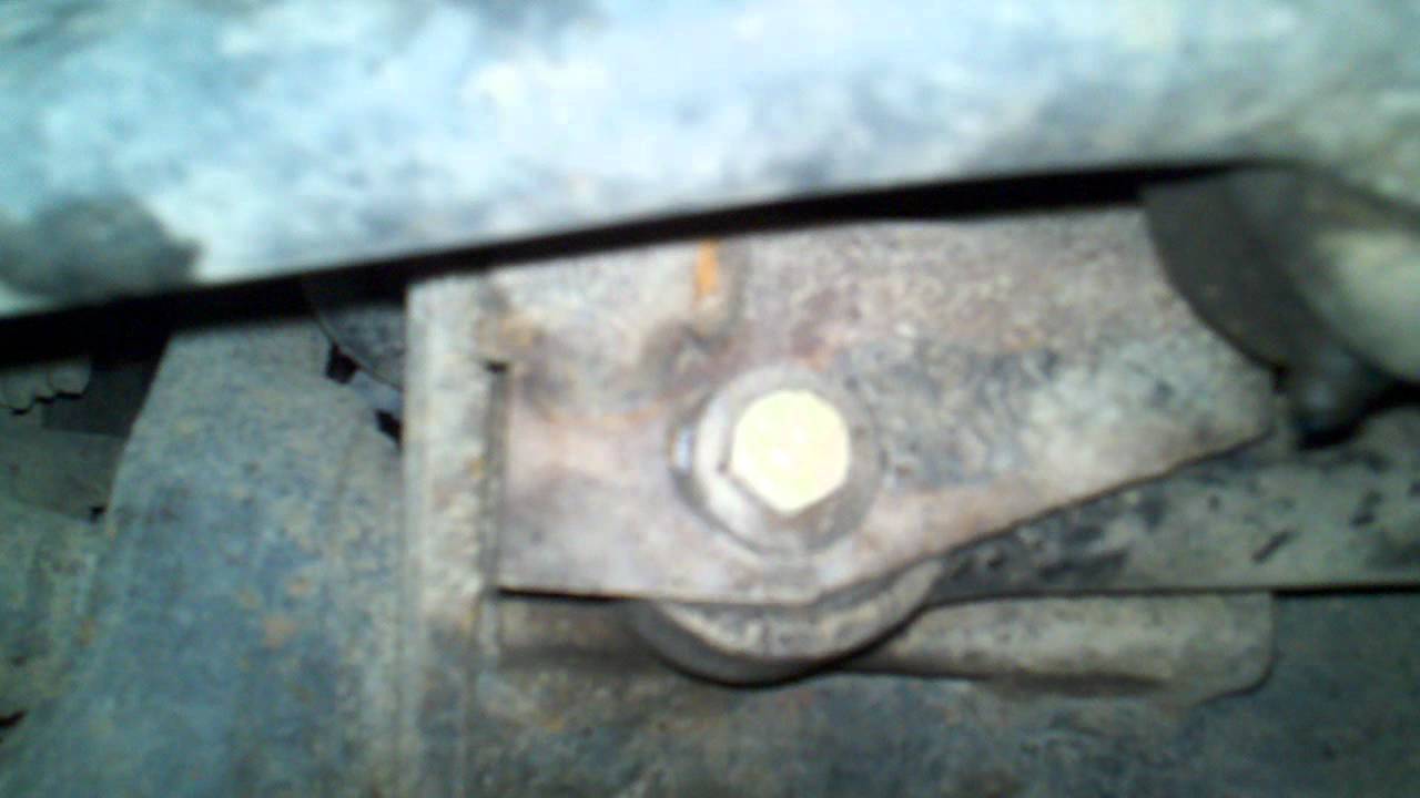 Loose track bar mount 2000 Jeep Cherokee XJ YouTube