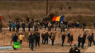 В Румынии активисты против фрекинга прорвались на территорию энергетической компании Chevron