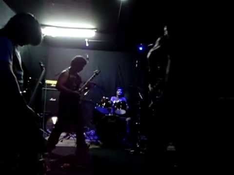 AS I LAY DYING - THROUGH STRUGGLE COVER (BAND VOLTAGE AGRESIVO)